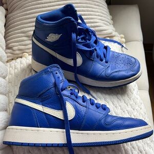 Nike Jordan 1 blue